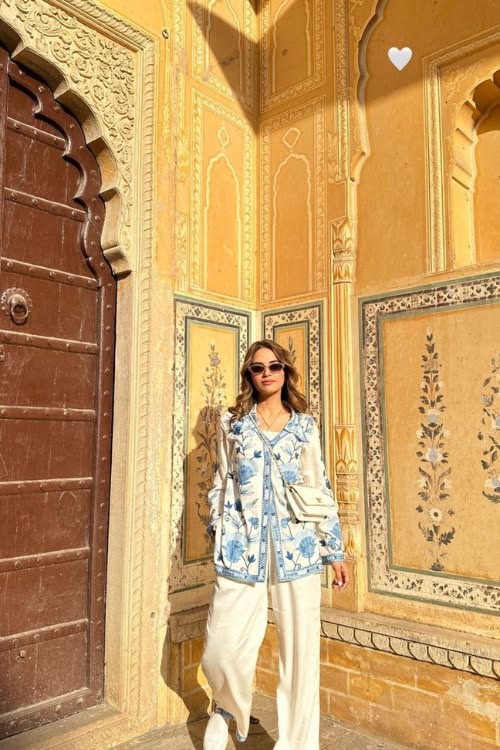 27 Jaipur Outfit Ideas So Fab, Even the Pink City Will Blush